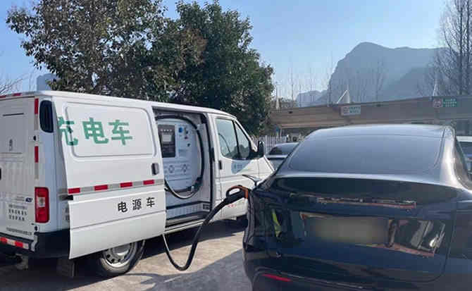 定远汽车搭电